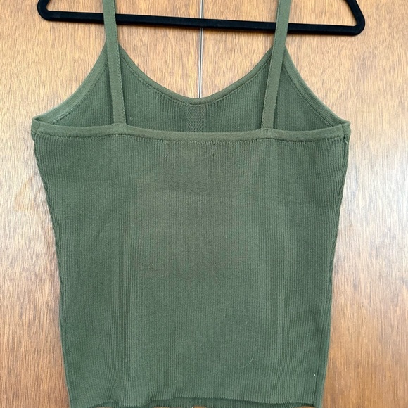 Olive Button-Down Ribbed Tank Top - Picture 2 of 5